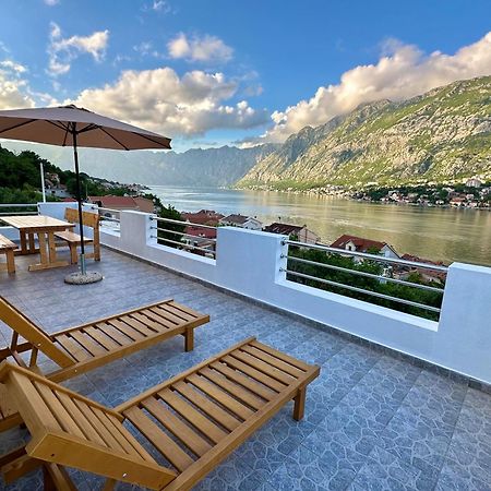Villa House With Big Terrace And Beautiful Sea View Kotor Exterior foto