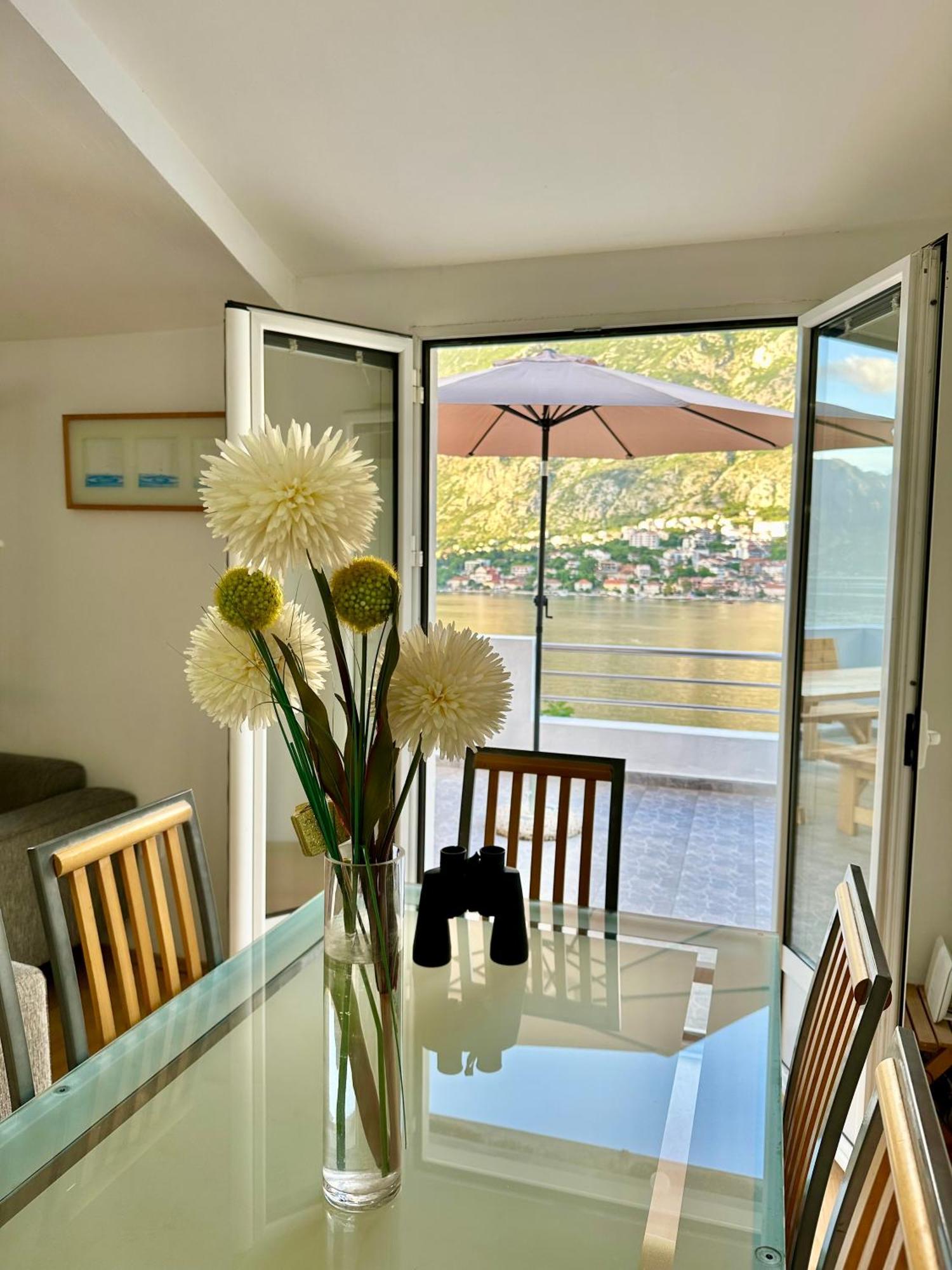 Villa House With Big Terrace And Beautiful Sea View Kotor Exterior foto